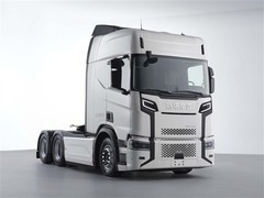 斯堪尼亚国产车型首现中文标识，设计争议引热议