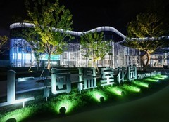 大型文旅夜游光影秀设备完美嵌入，巴可打造沉浸式植物奇境