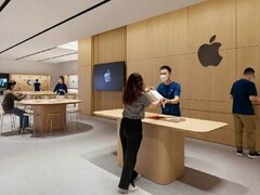 苹果优化Apple Store运营：强化晨会规范、提前迎宾与AI服务升级