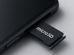 NAND涨价催生手机回归microSD卡槽