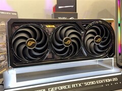 华硕发布ROG Astral RTX 5090二十周年纪念版显卡及3000W钛金电源