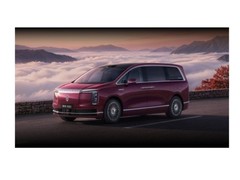 70万级MPV实测：尊界V680以智能科技与豪华舒适打造新时代旗舰出行体验
