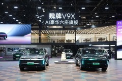 六座SUV旗舰怎么选？四款新能源车型动力底盘全对比