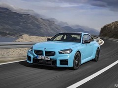 宝马全新M2 G87发布：首搭M xDrive四驱，480马力土耳其蓝版亮相