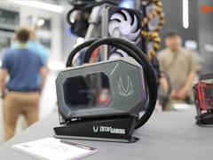 索泰台北展首发全球最小RTX 5080迷你主机MAGNUS ONE ULTRA