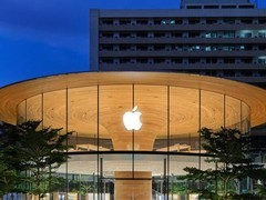 苹果将推首款折叠屏手机，预计带动全球屏幕出货增长