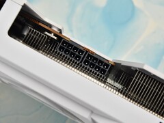 618AI热搜显卡排行榜：瀚铠RX 9070超合金PRO值得入
