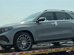 国产长轴距奔驰GLE实车曝光：轴距3115mm，五座布局专为国内优化