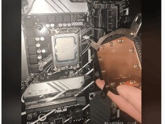 用户三年未涂硅脂装机，i7-12700K长期超温降频运行