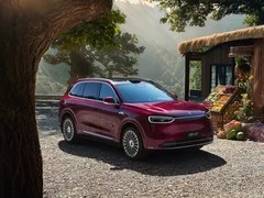 全新问界M7发布，纯电版将亮相