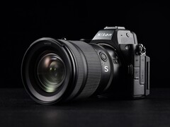 水桶型入门全画幅微单 尼康Z5II推荐购买