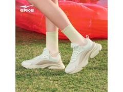 鸿星尔克玉兔Lite女鞋109元