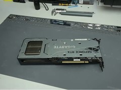 RTX 3060强装RTX 4090旗舰散热器，温度降8℃但性能几无提升