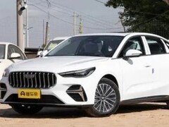 全新一代吉利帝豪亮相：设计焕新、智能升级、动力更强