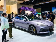 腾势Z9S全国到店：31.98万起售，1100km续航+2.68秒破百