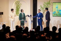 周云杰央视直播发新品：海尔外骨骼机器人刷新行业轻量化新记录