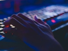 微软申请游戏智能广告专利：识别自然停顿嵌入奖励式广告