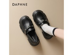 达芙妮透气厚底小皮鞋78.59元