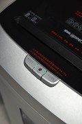不知道怎么选碎纸机？给你一个通用答案；科密S-580高保密碎纸机