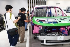 岚图梦想家9重磅上市 海外媒体现场见证