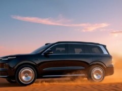 零跑D16实车曝光，D系列旗舰SUV将搭载骁龙双8797芯片