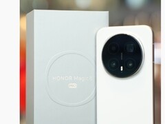 荣耀Magic8 Pro白色版曝光：骁龙8 Elite+2亿潜望长焦