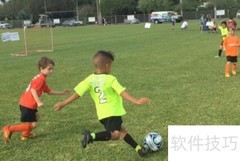 play football加the吗？