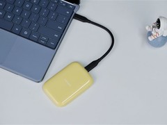 长江存储致态灵潮流版SSD发布：磁吸设计+双彩配色