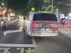 小米寻天SUV路试曝光：环形尾灯+小蓝灯设计，增程四驱+80kWh电池
