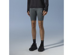 马孔多男士未来灰跑步压缩裤5折仅149元