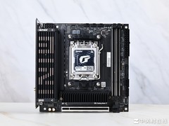 七彩虹iGame B850I MINI OC V14主板评测 X3D AI高帧加持 性能一键满血