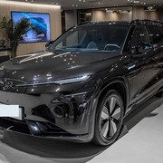 30万元内纯电中大型SUV三强对决：智己LS6、智界RX、大众与众08深度横评