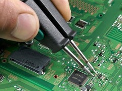 AI算力爆发催生MLCC供需失衡，高端型号价格飙升、交期延至2027年