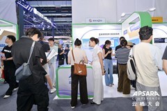 企业AI落地"最后一公里"，为什么卡在老旧系统界面？