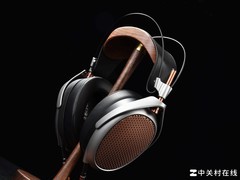 诗意般的声音之旅：Meze Audio POET头戴式平板耳机深度体验