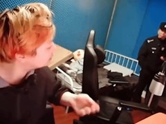 BLG夺冠夜解说噪音扰民引热议：职业激情与社区静音如何平衡？