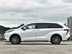 2027款丰田赛那发布：鸿蒙座舱+15.6英寸屏+混动系统升级