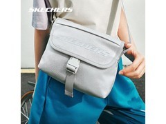 斯凯奇月球灰邮差包51.4元抢