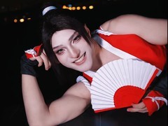 田一鸣抽象风演绎不知火舞引争议，神韵失真遭批视觉不适