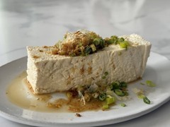 西哲也受生化危机2豆腐生还者启发，研发出筷子不碎高韧豆腐