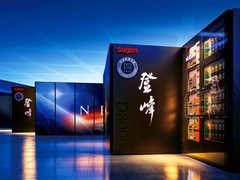 中科曙光发布全自主十万卡AI超算曙光8000，首创浸没式相变液冷技术