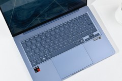 华硕灵耀14 2026骁龙版图赏：走在行业前列的设计美学