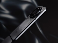 华为 Mate80 Pro Max风驰版上手 独立隐藏散热太巧妙