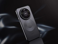 华为 Mate80 Pro Max风驰版上手 独立隐藏散热太巧妙