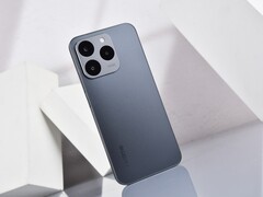 真我15T评测：轻薄、耐用、超长续航的越级小直屏