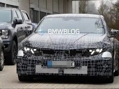 全新宝马M3电动版曝光：700马力+800公里续航，2027年上市