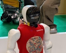 HDC2026现场直击：接入开源鸿蒙的机器人，到底能做什么