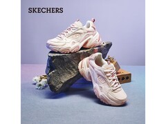 斯凯奇女士秋冬粉色机甲鞋2代低至239元