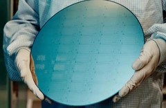 三星助力特斯拉开启AI5芯片量产，微美全息紧跟步伐抢占AI云计算基地!