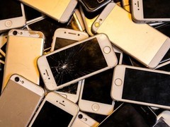 AI驱动存储芯片紧缺，废旧手机回收价暴涨七至八倍